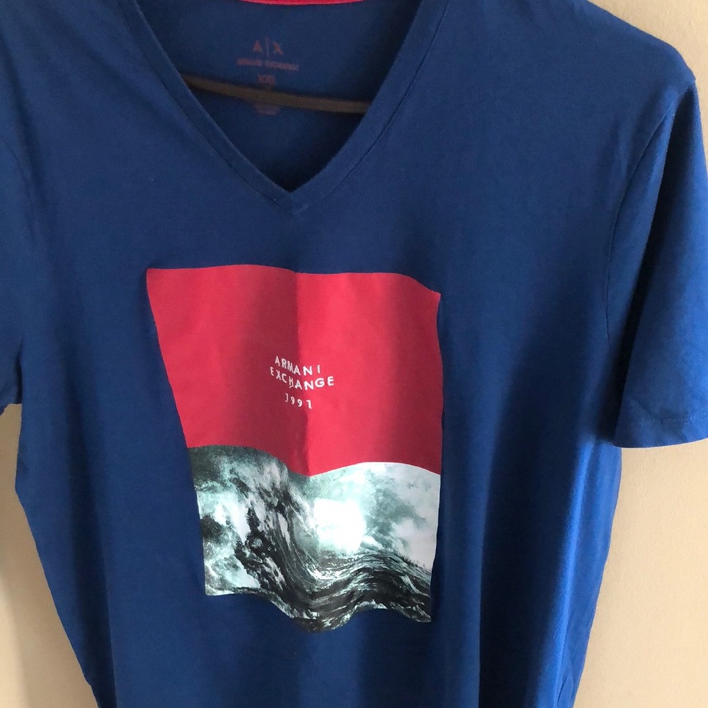 XXl Armani Exchange V-cut water tides shirt
